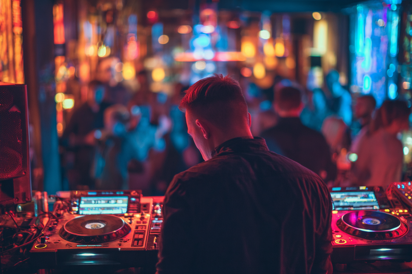 大阪クラブDJナイト完全ガイド｜心斎橋・梅田・難波で盛り上がる夜遊びスポット